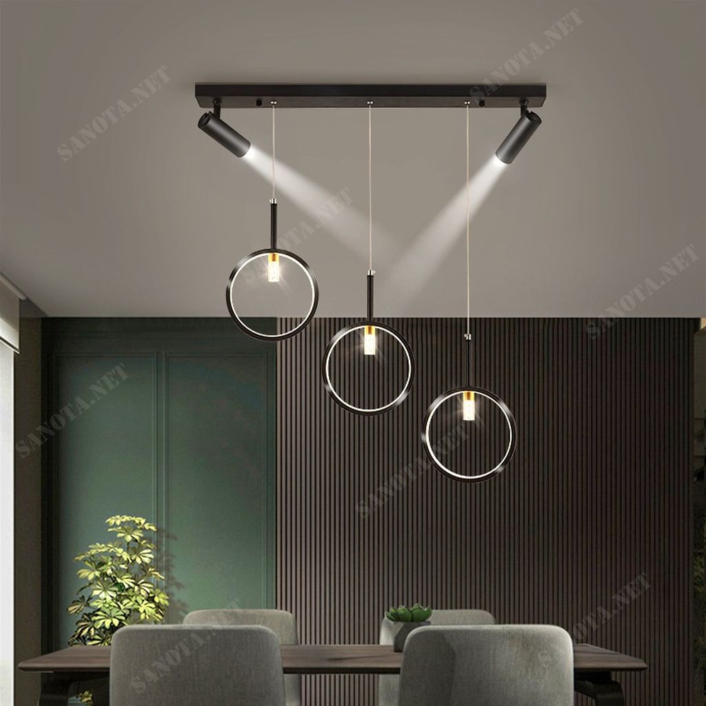 Đèn chùm LED là sự kết hợp hoàn hảo giữa thiết kế hiện đại và chất liệu cao cấp. Mang đến cho bạn một sản phẩm không chỉ đẹp mắt mà còn bền bỉ theo thời gian. Đèn chùm hiện đại sử dụng bóng đèn LED, mang đến nguồn sáng chất lượng. Tạo ra một dải ánh sáng mềm mịn, là điểm nhấn độc đáo trong không gian. Mang đến cảm giác ấm cúng và thư giãn cho không gian. Đặc biệt, chiếc đèn hiện đại này không chỉ là một nguồn ánh sáng chức năng mà còn có tính năng linh hoạt. Với bóng đèn LED 3 chế độ ánh sáng. Người dùng có thể điều chỉnh ánh sáng theo sở thích và nhu cầu cụ thể của họ.
