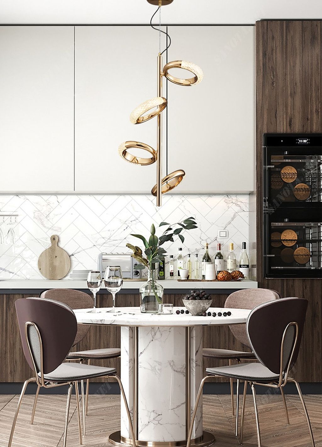 Một chiếc đèn thả trần, kiệt tác vẻ đẹp từng đường nét, hình dạng mềm mại như một chiếc nhẫn pha lê màu vàng, đính kèm với sự lấp lánh và sang trọng không thể nhầm lẫn. Mỗi pha lê mềm mại, tỏa sáng trong ánh đèn, tạo nên một vẻ đẹp lộng lẫy và đặc biệt khi ánh sáng đi qua, tạo ra một nguồn ánh sáng độc đáo nhưng vẫn dịu dàng và tinh tế. Khi ánh sáng chiếu qua, từng viên pha lê như những ngọc quý, phản chiếu và tạo ra một loạt các tia sáng mềm mại, làm nổi bật vẻ đẹp tinh tế và sang trọng của đèn. Mỗi chi tiết trên chiếc đèn như những viên ngọc quý vẫn lấp lánh dưới ánh sáng, tạo cảm giác bừng sáng nhưng vẫn giữ được vẻ dịu dàng, tạo không gian ấm áp và thanh lịch.