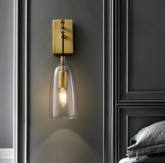 Đèn gắn tường thủy tinh hình ly sang trọng SNT3140