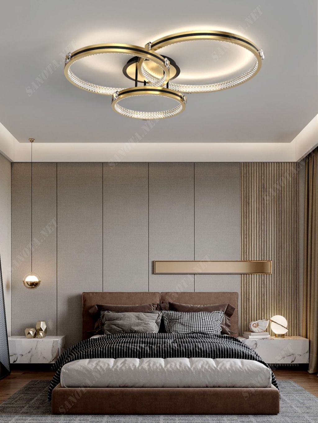 Đa Dạng Mẫu Mã – Phù Hợp Mọi Phong Cách Từ phong cách tối giản hiện đại, cổ điển tinh tế, đến Bắc Âu nhẹ nhàng hay luxury đẳng cấp, Sanota cung cấp đầy đủ các mẫu đèn phòng ngủ như: Đèn gắn tường phòng ngủ Đèn ngủ để bàn Đèn trần LED âm trần dịu mắt Đèn chùm mini phòng ngủ Đèn LED trang trí đầu giường