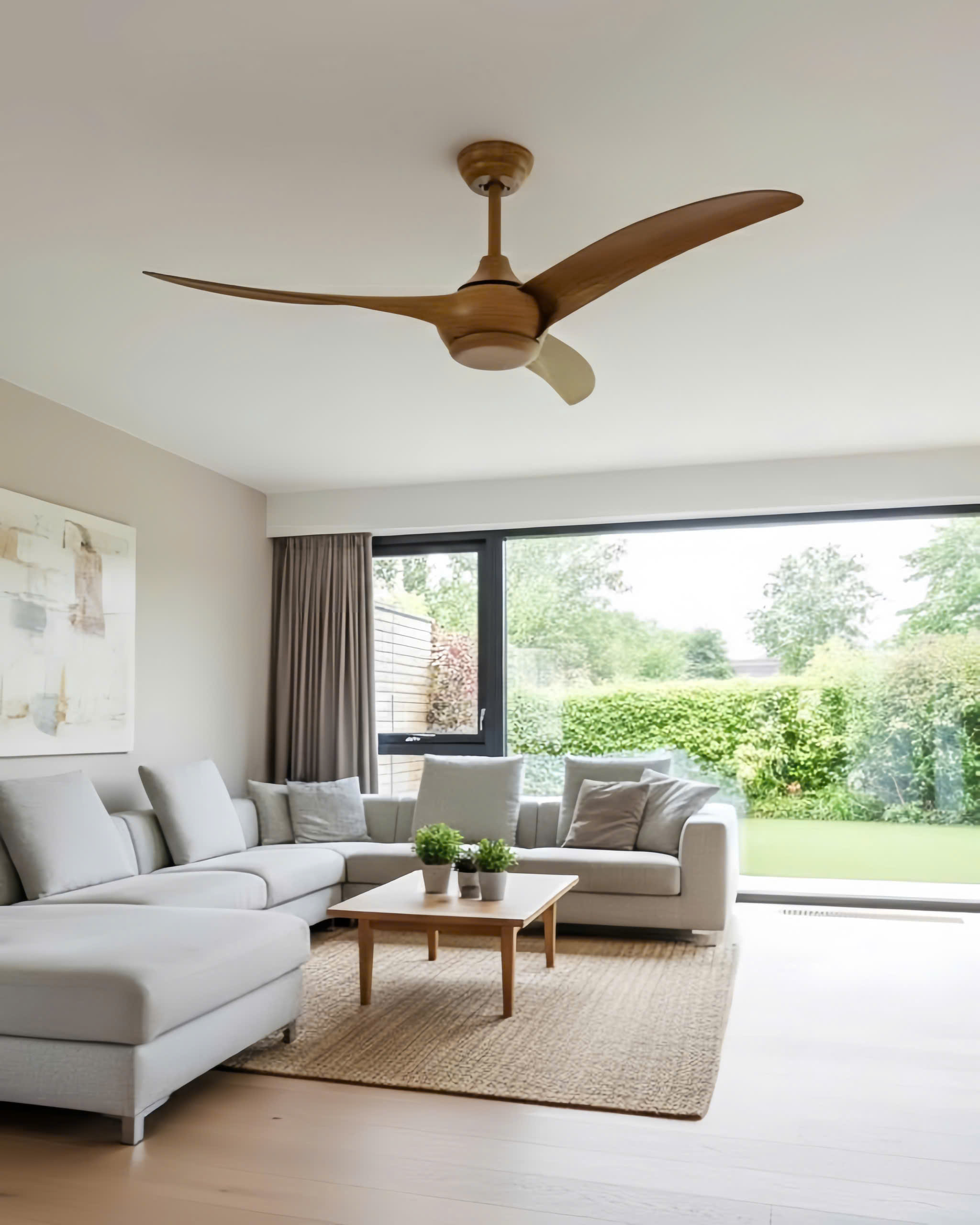 Quạt trần cổ điển SNT5656 là sự kết hợp hoàn hảo giữa công năng làm mát mạnh mẽ và vẻ đẹp thẩm mỹ sang trọng. Với thiết kế lấy cảm hứng từ phong cách cổ điển châu Âu