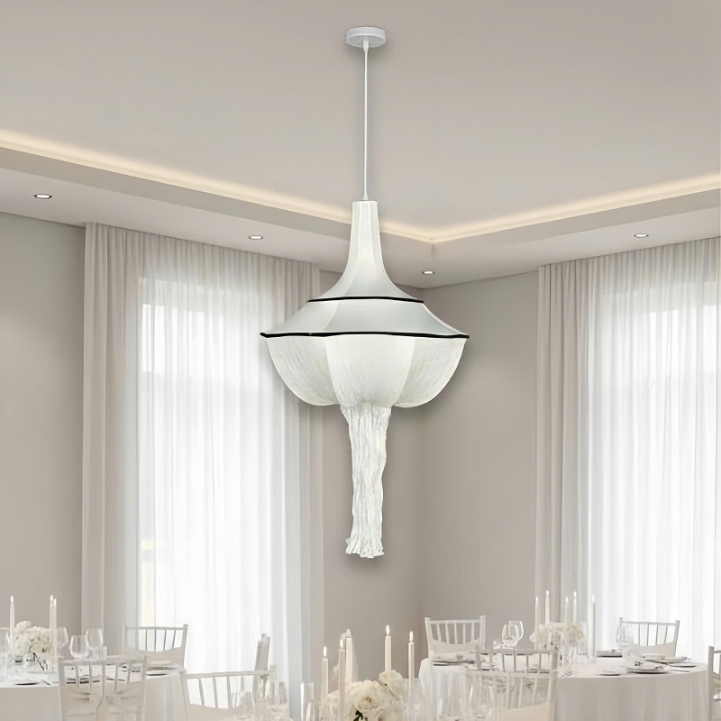 Bừng Sáng Không Gian Sự Kiện Với Đèn Chùm Độc Đáo SNT6211