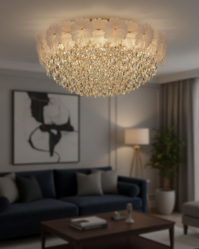 Đèn ốp trần pha lê viền hoa SNT6203 có kiểu dáng tròn với thiết kế phân tầng ấn tượng. Tầng trên cùng là một vòng đai hoa chế tác tinh xảo từ thủy tinh mờ